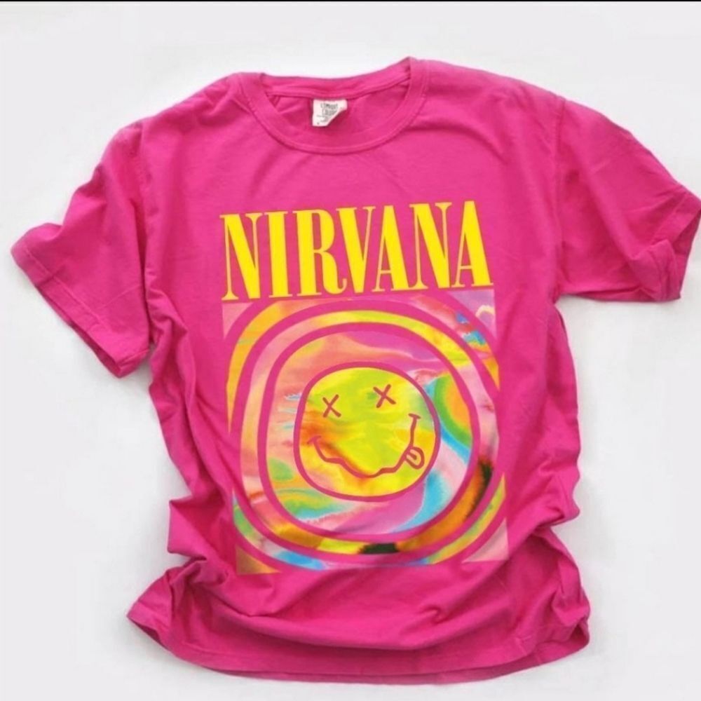 NEW L NIRVANA HOT PINK NEON URBAN OUTFITTERS GRAPHIC TSHIRT LARGE